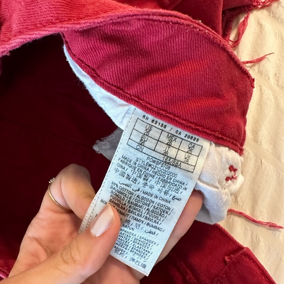 Red Guess Mini Skirt ❤️ - Picture 5 of 5